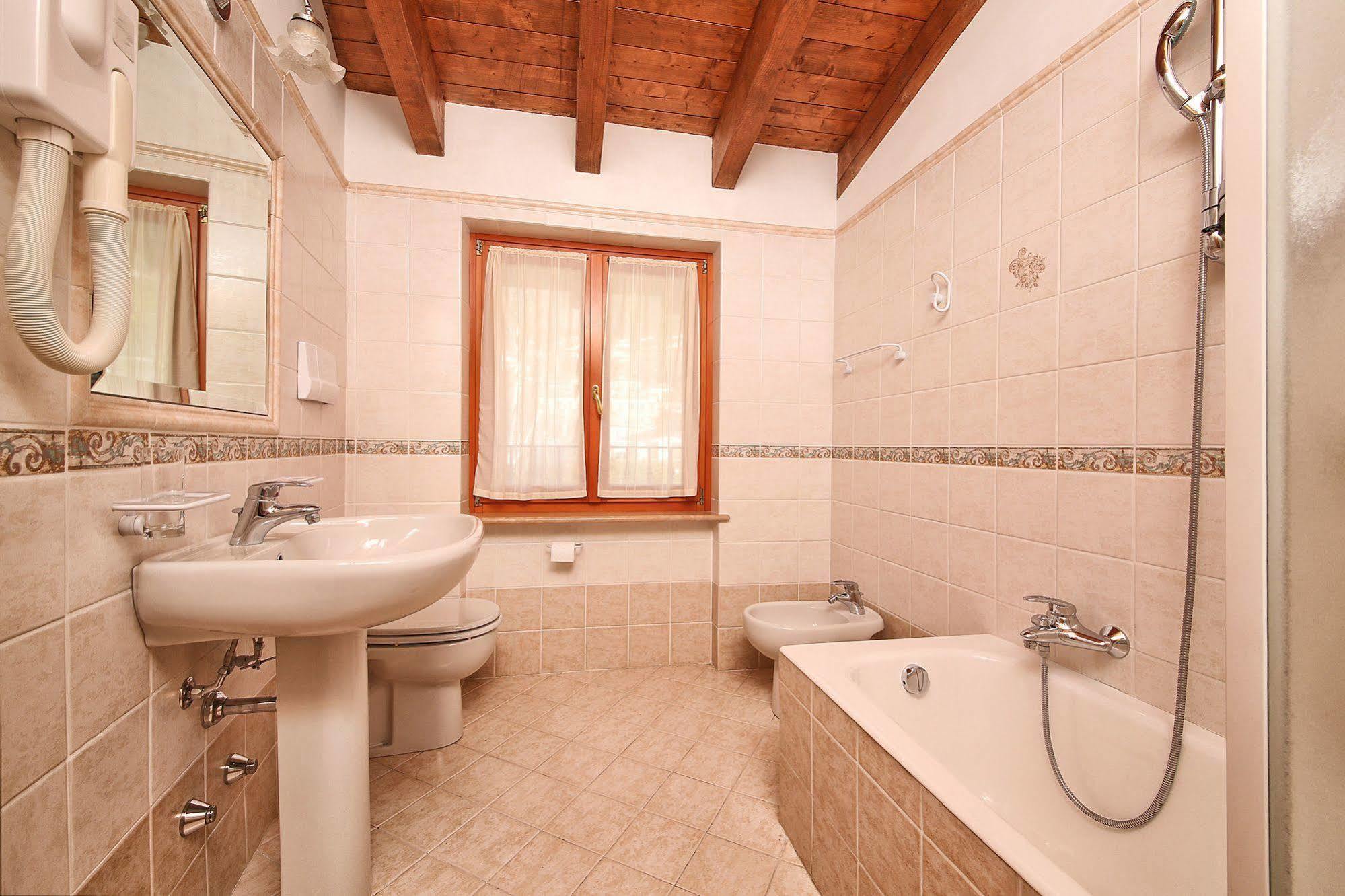 Residence Casa Gardola, Gtsgroup Tignale Extérieur photo